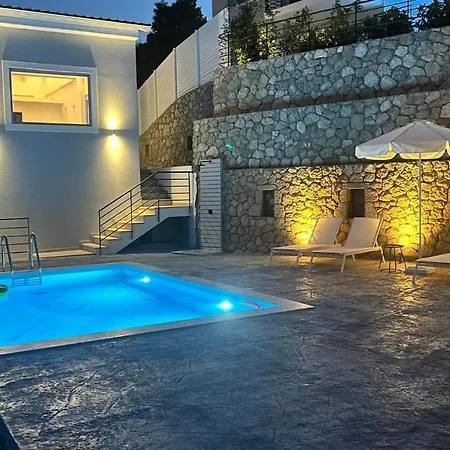 Katerinas Village Supreme With Private Pool Agios Nikitas