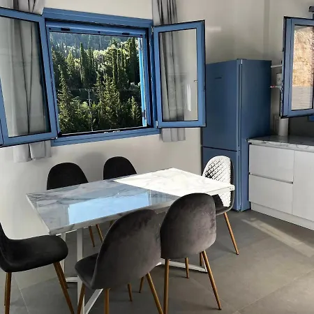 Katerinas Village Supreme With Private Pool *