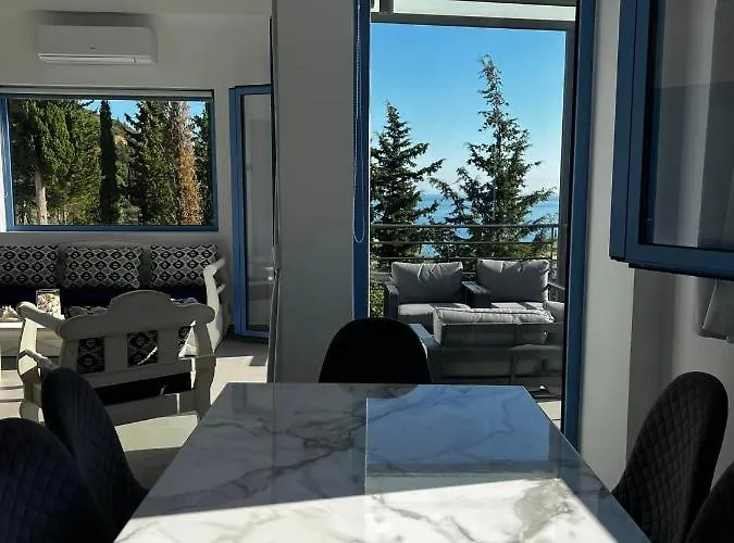 Katerinas Village Supreme With Private Pool *